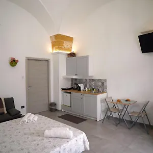 Apartamento Monolocale Station, Bríndisi